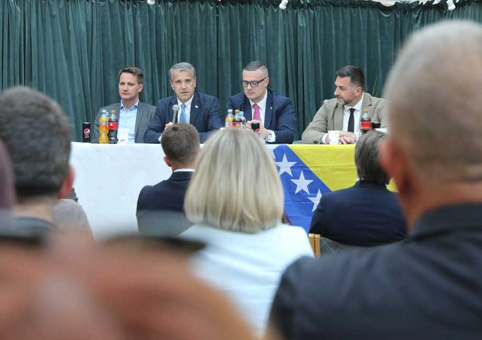 SKUP U OSLU (Foto: Snaga Domovine)